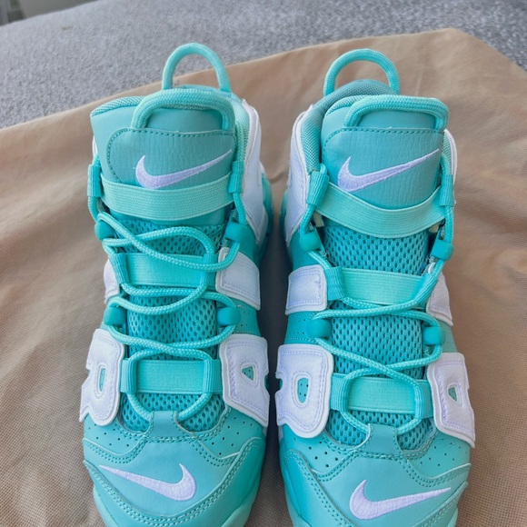 Nike Uptempo Youth 6.5 Women's size 8 Island Green - Picture 3 of 11